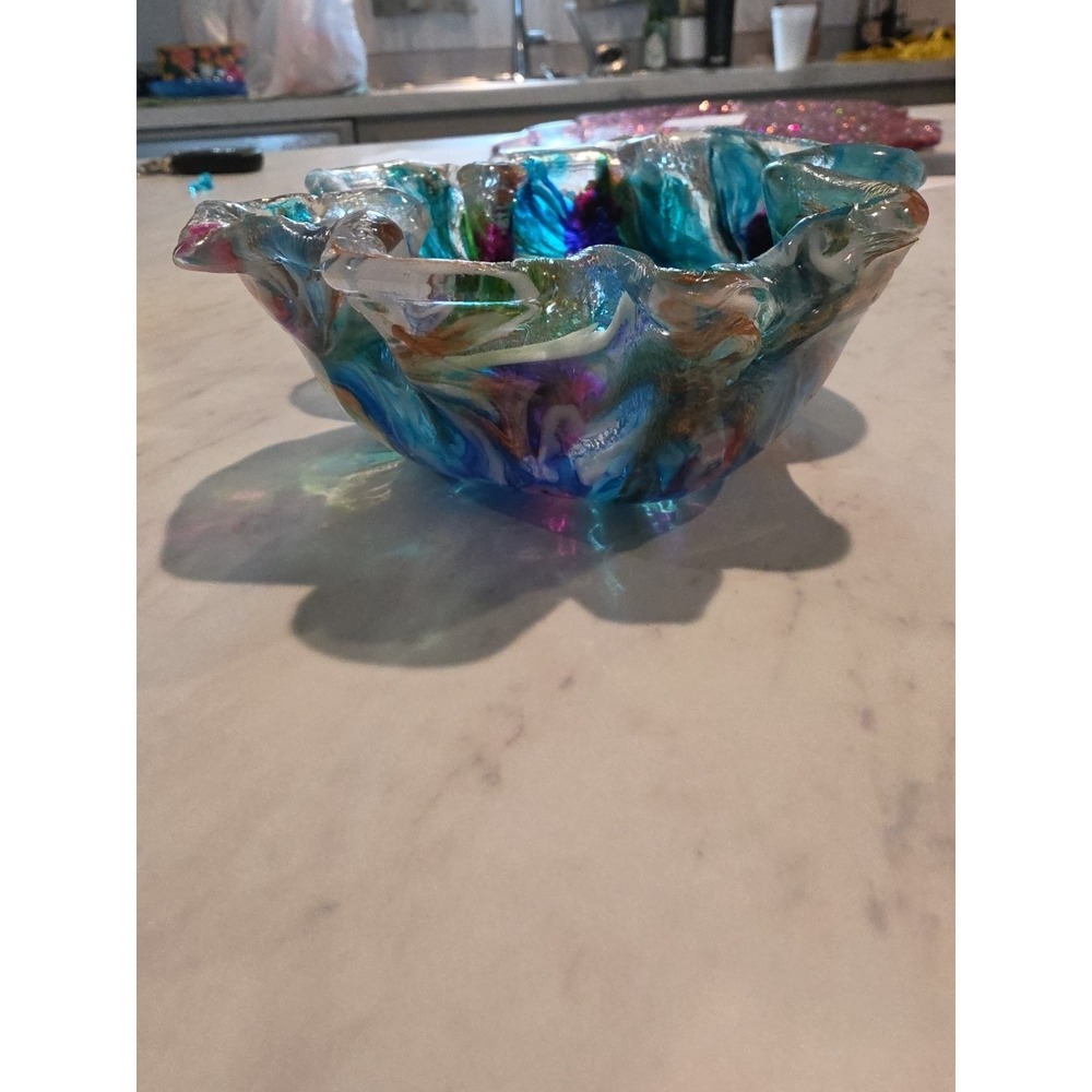 Handmade Resin Wavy Edge Bowl Decoration Gift - Picture 2 of 4